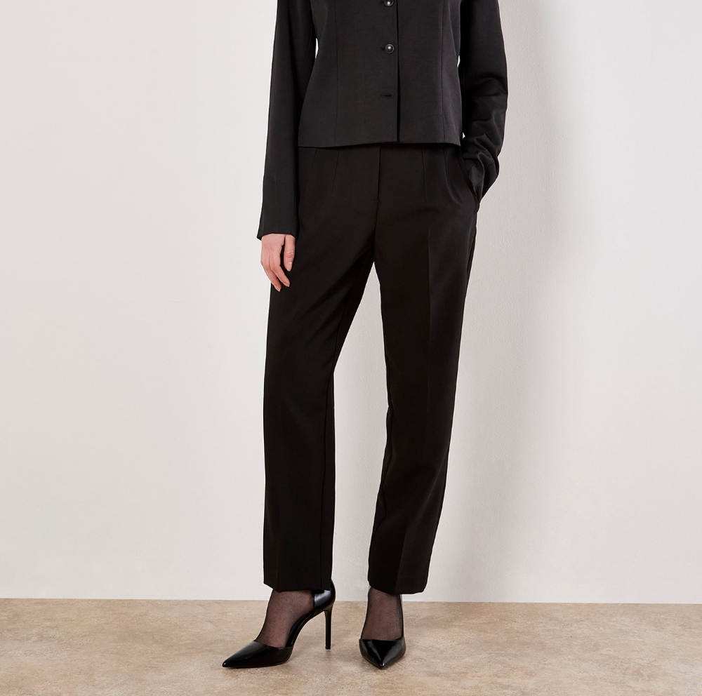 Waistbandless Black Ankle Trouser